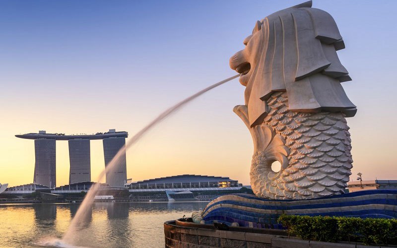 Tượng Sư tử biển Merlion là điểm đến đầu tiên ở Singapore của du khách
